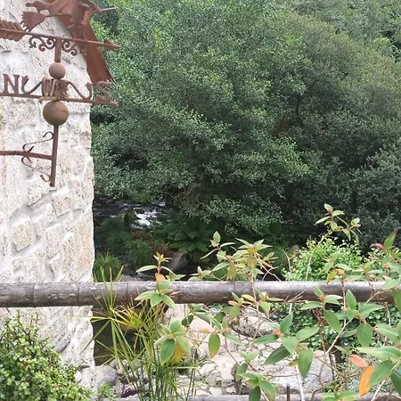 La Encantadora Casa Del Rio De Caldas De Reis.