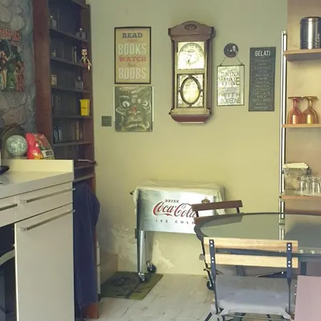 La Encantadora Casa Del Rio De Caldas De Reis. *