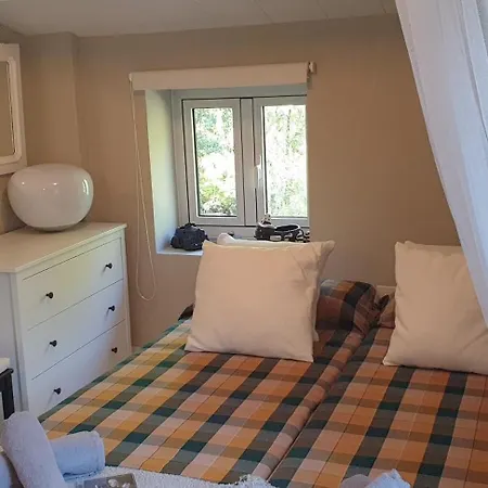 La Encantadora Casa Del Rio De Caldas De Reis. *